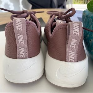 ashin modern sneaker